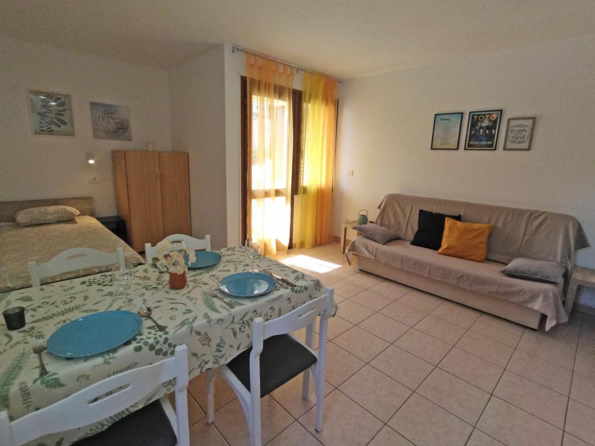 Apartment Rosanna - Intermezzo in center of Rabac Esterno foto